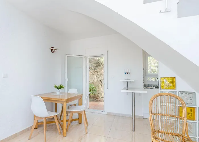 Prisange By Interhome Roses